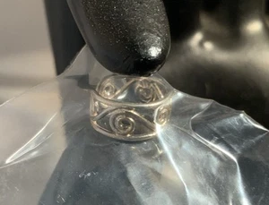 Avon Sterling Silver Scroll Ear Cuff 1999 - Picture 1 of 6