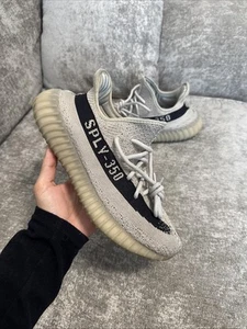 Taglia UK 7.5 - Adidas Yeezy Boost 350 V2 Low Ardesia Grigio Beige Nero - AFFARE! - Foto 1 di 24