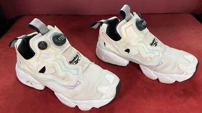 Zapatos Reebok Instapump Fury OG Orgullo Gay (Mujer Talla 5) • Arco Iris • Usados en Excelente Condición Foto 1 de 4