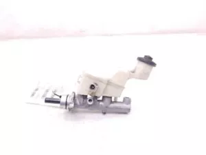 03-08 TOYOTA COROLLA 1.8L FWD BRAKE MASTER CYLINDER ASSEMBLY - Picture 1 of 12