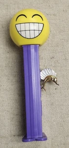 Vintage Swordfish Tie Tack Lapel Hat Pin MOP Gold-tone Sailfish Marlin Big Fish - Picture 1 of 7