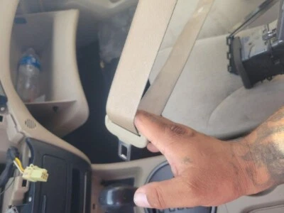 2006-2010 Kia Optima Front Right Passenger Seat Belt Retractor TAN OEM Foto 1 de 3