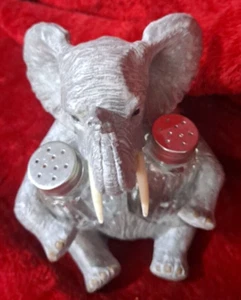 Vintage Elefant Salz und Pfefferstreuer Halter Deko Stück  - Bild 1 von 14