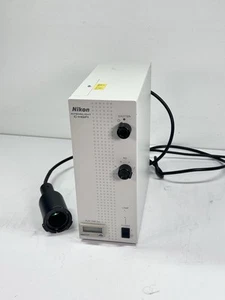 Fuente de lámpara de fluorescencia Nikon Intensilight C-HGFI FUENTE DE ALIMENTACIÓN laboratorio - Imagen 1 de 7