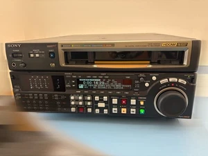 SONY HDW-M2000 (HDCAM digital recorder) #11 - Picture 1 of 8