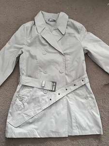 Womens Double Breasted Thin Beige Mac Coat Belt. Button Pockets. UK 6/8. BNWOT - Picture 1 of 10