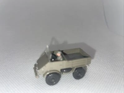 WIKING 1:87 Alt LKW MB Unimog 411 Olivegrau  370/7j - Bild 1 von 4