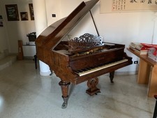 Pianoforte antico Kaps del 1865, impiallacciatura in Radica di Noce