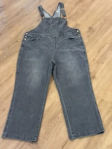 ~~Universal Thread Women's Baggy Black Denim Relaxed Jumpsuit Overalls 18/34R - Picture 1 of 6