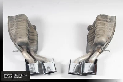 Juego de silenciadores de escape dobles puntas izquierda y derecha Mercedes W219 CLS63 CLS55 AMG fabricante de equipos originales Foto 1 de 4