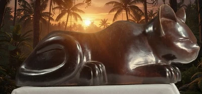 Antigua estatuilla japonesa Meiji de bronce patinado gato reclinado Okimono Foto 1 de 4