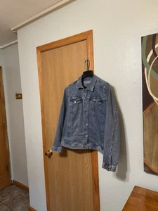 Chaqueta de Jean Maurices Talla 2X Lavado Medio Botón Delantero Manga Larga - Usada en Excelente Condición - Imagen 1 de 4
