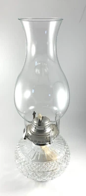 Granjas de luces | Lámpara de huracán de aceite | Diseño de diamante | 13" de alto | Sin usar | En muy buena condición Foto 1 de 4