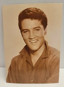 Vintage Postcard Elvis Presley Portrait 1985 - Picture 1 of 2