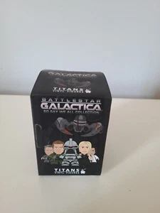 Figura Vinilo Battlestar Galactica Titans 3 pulgadas - Caja Sellada - Imagen 1 de 4