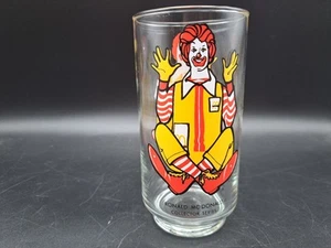 1970's McDonald's: Ronald McDonald Collector's Glass - Picture 1 of 2