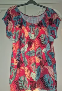 Ladies Top Size24 - Picture 1 of 1