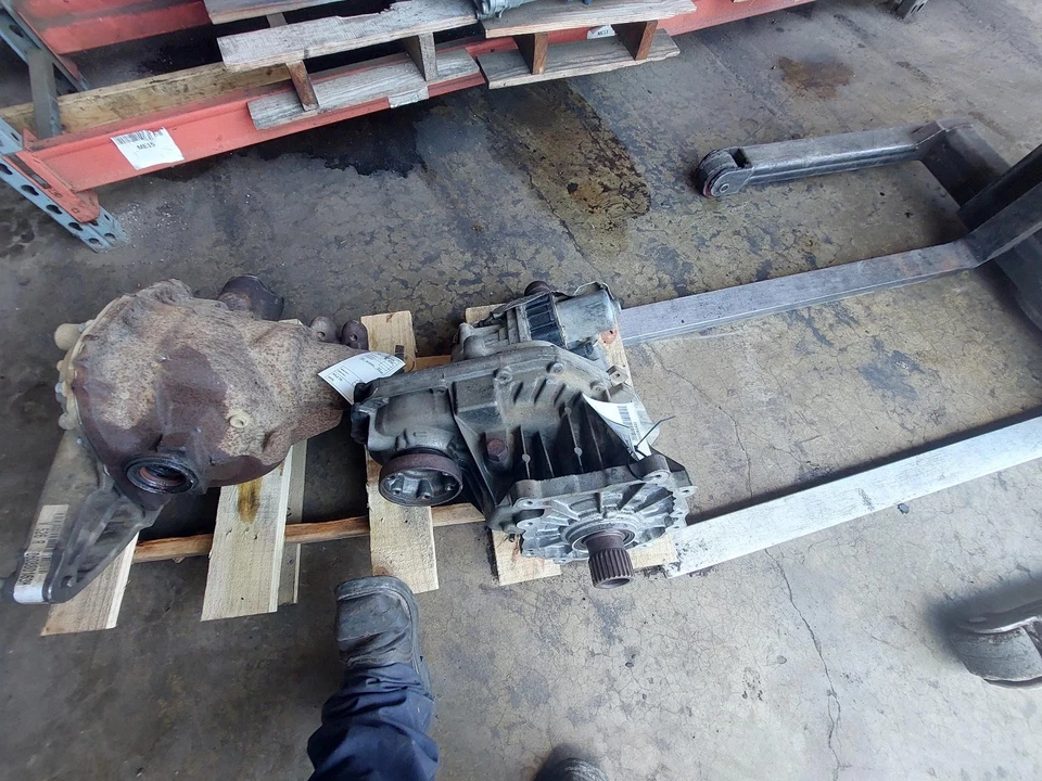 Transfer Case 3.6L 2 Speed Transfer Case Fits 11-13 GRAND CHEROKEE 2564486 — 第 1/4 张图片