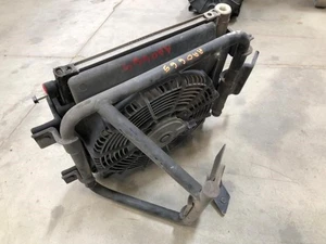 USED 2011 ISUZU NQR AC CONDENSOR W FAN ASSEMBLY SHIPPED Diesel 5.2 28505 - Picture 1 of 9