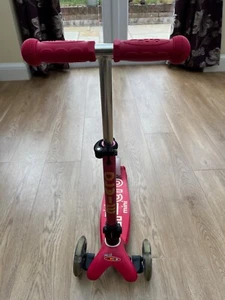 MINI MICRO DELUXE SCOOTER DARK PINK KLAPP LED - TOP ZUSTAND - Bild 1 von 14