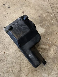 97 98 99 00 01 02 KAWASAKI PRAIRIE 400 4WD OEM Air Box airbox - Picture 1 of 3