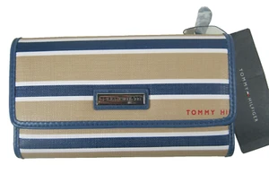 Tommy Hilfiger Women Trifold Wallet Beige Blue W/Check Book NWT - Picture 1 of 8