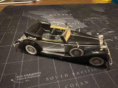 Ixo Models 1/43 Scale Diecast MUS011 - 1938 Horch 853A Cabriolet - Black Silver - Image 1 of 4