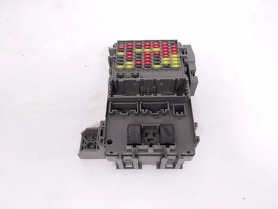 2023-2025 Honda Hr-V Driver Cabin Fuse / Junction Box - 2.0L  38200-3V0-A21 - Image 1 of 4