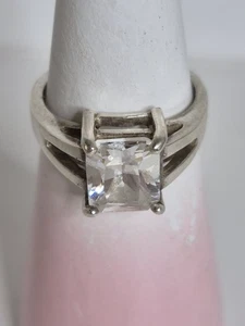 Vintage Avon Cubic Zirconia 925 Sterling Silver Large Solitaire Ring Sz 8.75 - Picture 1 of 9