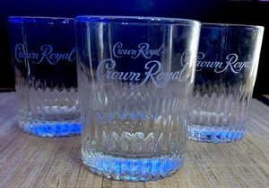 Juego de 4 gafas Crown Royal Est 1939 base acanalada en relieve edición limitada - Imagen 1 de 4