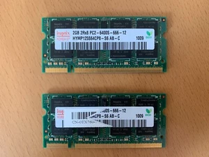 2x Hynix computer RAM memory cards, 2GB 2Rx8 PC2-6400s-666-12 - Afbeelding 1 van 4