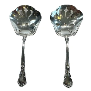 Juego de 2 cucharas ranuradas Gorham de plata esterlina CHANTILLY Bon Bon Nut 4 5/8" - Imagen 1 de 16