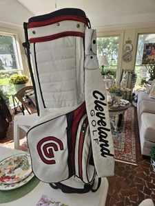 Cleveland Golf 4-Way Stand Bag - Picture 1 of 11