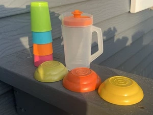 Vintage Tupperware red cake taker carrier Pitcher Bowls & Cups Toy Set - Picture 1 of 5