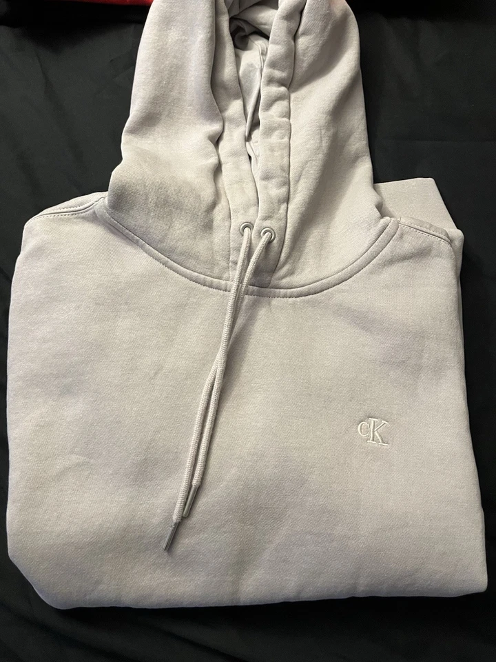 Nueva sudadera con capucha Calvin Klein para hombre. Talla mediana Foto 1 de 2