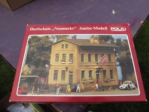 Pola HO 1031 Neumarkt Village School Model Power Station Etc. Structure Kit - Picture 1 of 3