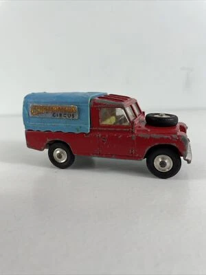 Vintage CORGI Toys  Chipperfields Circus Land Rover Parade Vehicle Rare No Hitch - Image 1 of 4