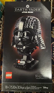 LEGO Star Wars: Darth Vader Helmet (75304) - Picture 1 of 2