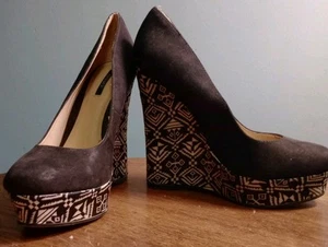 Forever 21 Vintage Black Platform Tribal Wedge High Pumps,Sz 8 - Picture 1 of 7