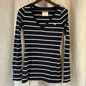 Vtg Abercrombie & Fitch Womens M Blue Striped V-Neck Fitted Y2K Long T Shirt - Picture 1 of 8