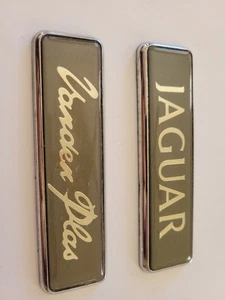 96 97 98 1999 2000 2001 2002 2003 JAGUAR XJ8 VANDEN PLAS EMBLEMA TAPA MALETERO NEGRO - Imagen 1 de 4