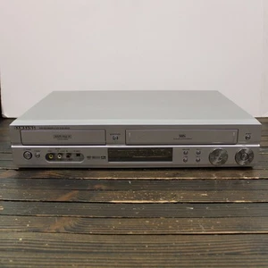 Samsung DVD Recorder VCR Player Silver DVD-VR320 No Remote - Picture 1 of 6