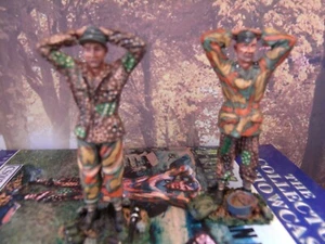 54mm Collectors Showcase WWII German  Prisoners  CS00547 - Picture 1 of 3