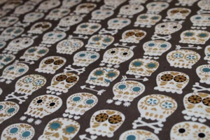 Dios de Los Muertos Fabric FAT QUARTER 18" x 21" Cotton SUGAR SKULLS Mexico FUN - Picture 1 of 12