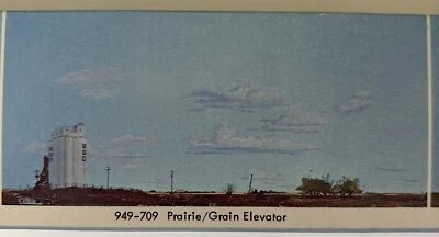 Walthers 949-709 HO Instant Horizons "Prairie/Grain" Background Scene NOS - Image 1 of 4