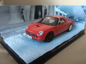 Preciosa miniatura Ford Thunderbird Muere Otro Día 007 James Bond. 1:43. - Imagen 1 de 12