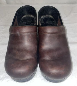 Dansko Narrow Professional Brown Leather Clogs Women’s Size EU 37 / US 6.5 - Picture 1 of 11