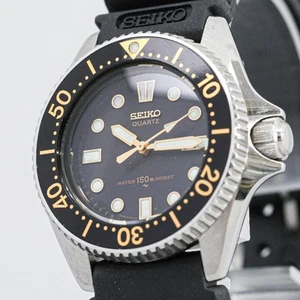 *NEAR MINT* Vintage SEIKO 2625-0010 Diver's Quartz Black Dial 33mm Ladies Unisex - Picture 1 of 12