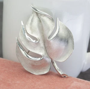 Vintage Trifari Silver MCM Abstract Leaf Brooch Pin - Picture 1 of 11