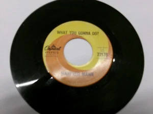 MANFRED MANN - DOO WAH DIDDY DIDDY /WHAT YOU GONNA DO?  7" 45-Good-Capitol - Picture 1 of 2